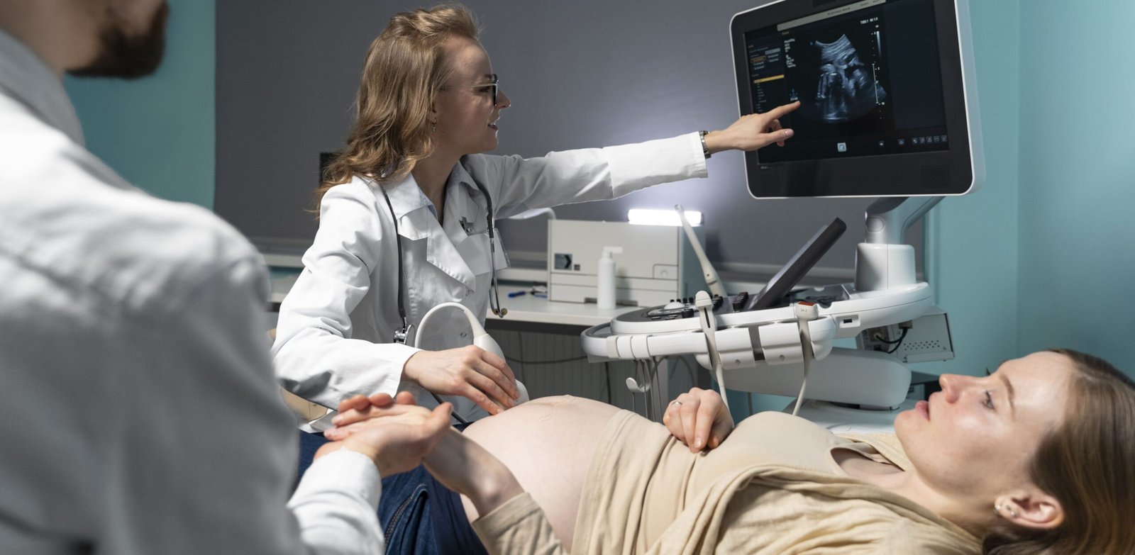 high-risk pregnancy doctor in Kolkata